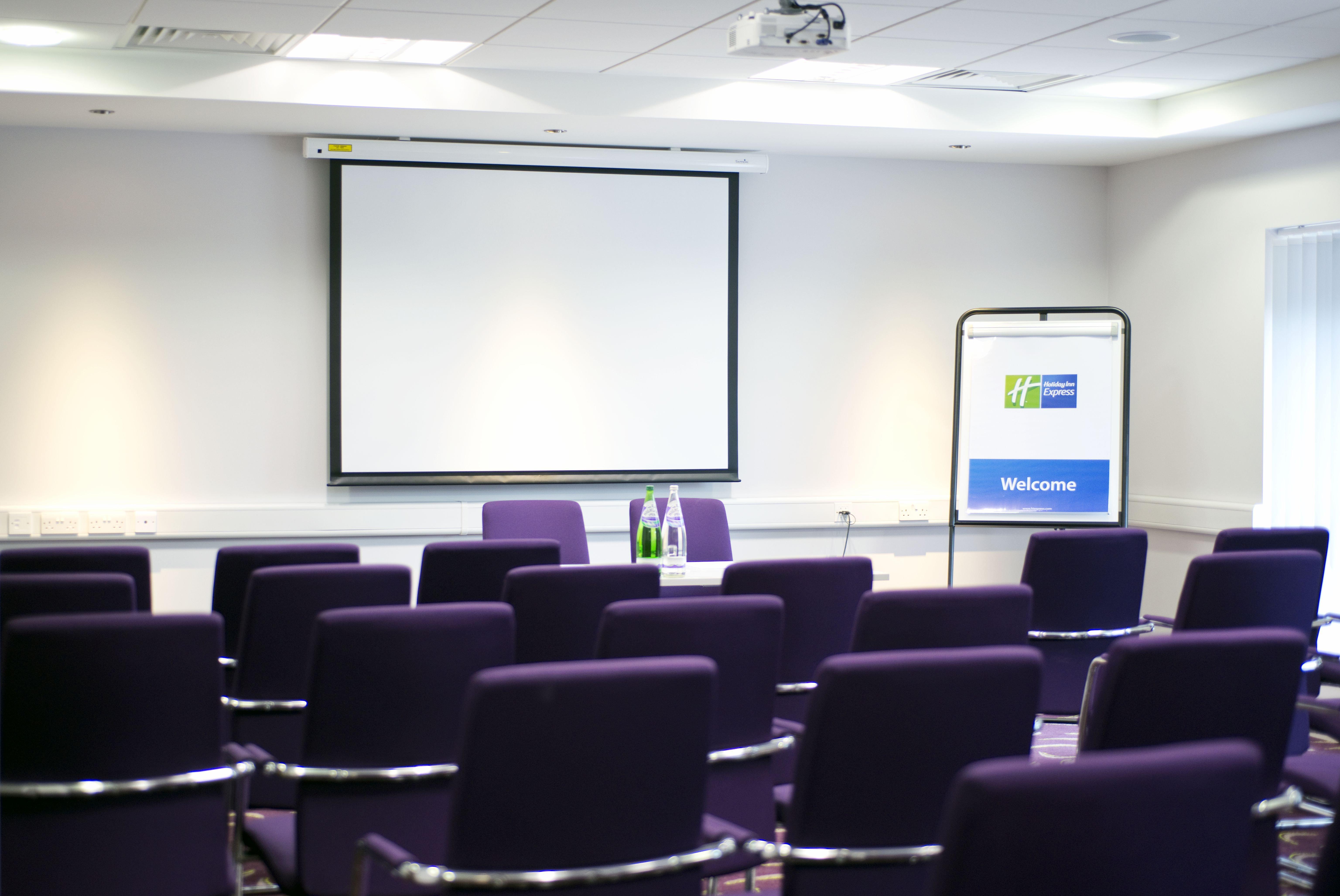 Holiday Inn Express Dunstable, An Ihg Hotel Luaran gambar