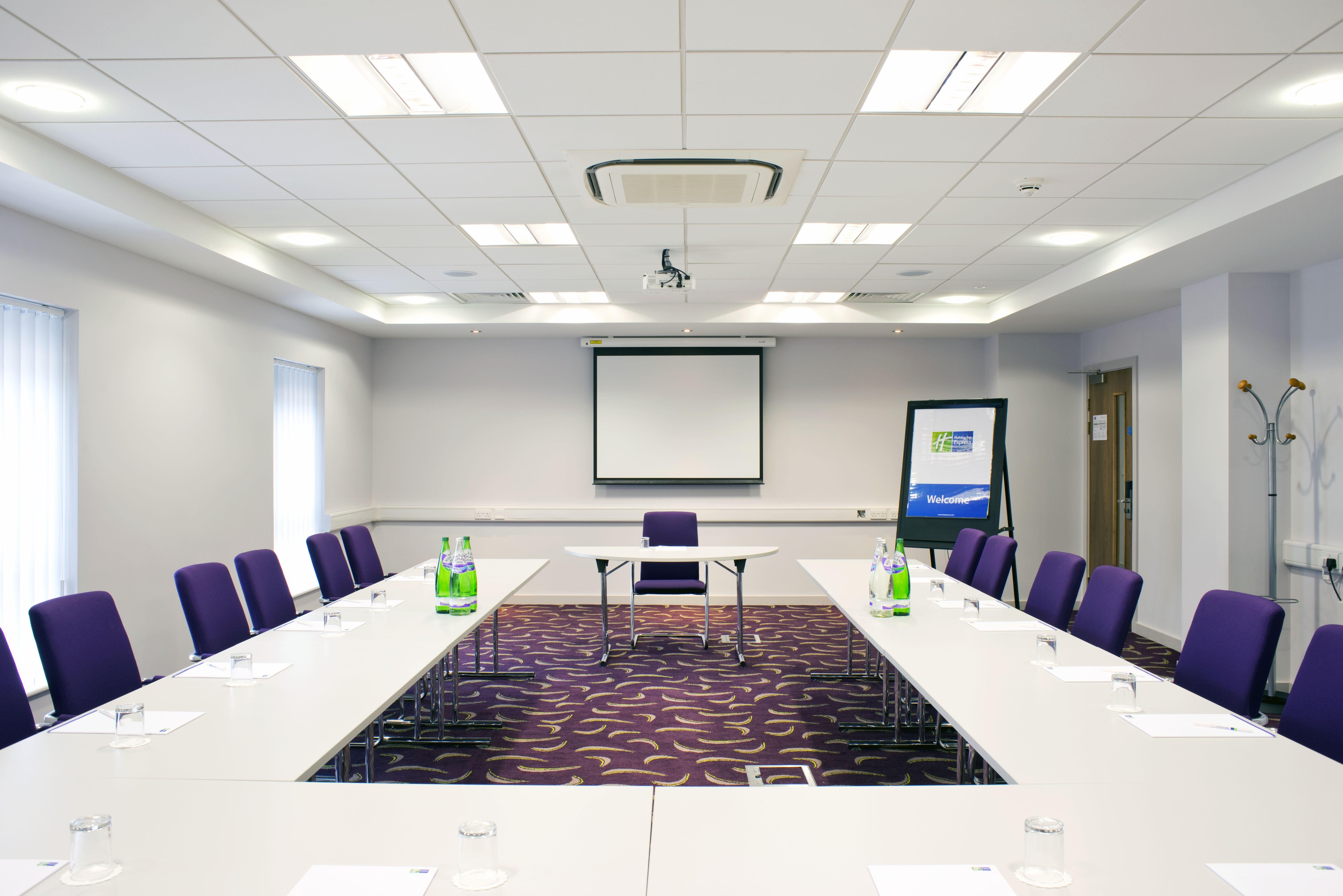 Holiday Inn Express Dunstable, An Ihg Hotel Luaran gambar